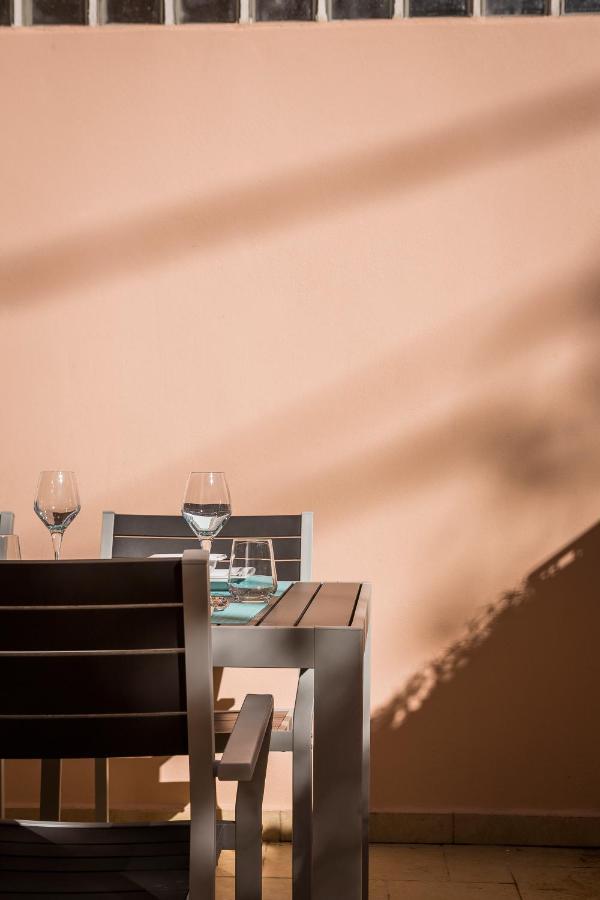 Apartment Lilly, Apartment With Communal Pool, 10 Meters From Sea Sami  Dış mekan fotoğraf